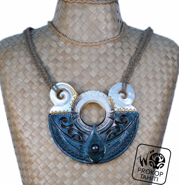 Collier WP-CO004